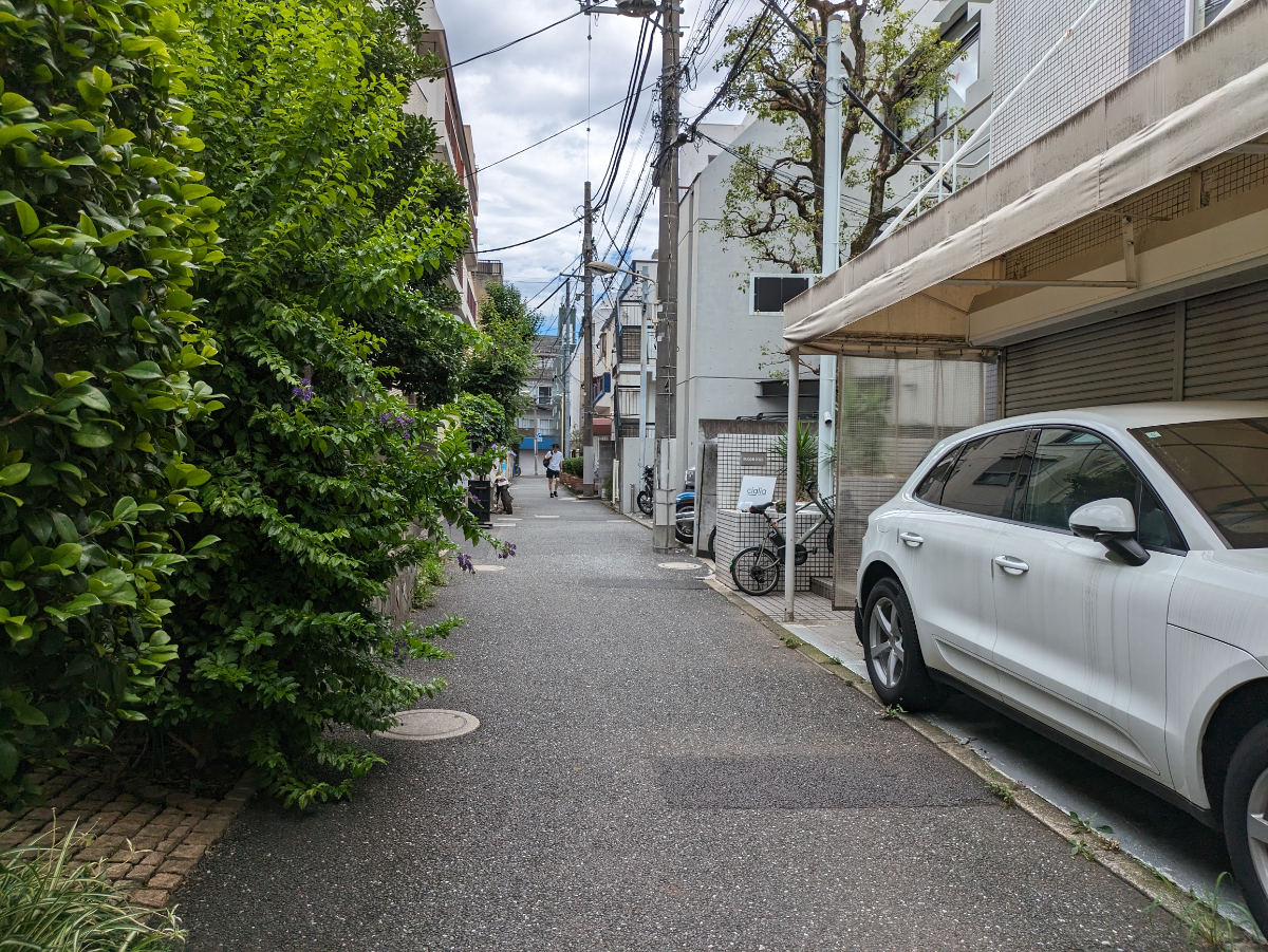 v20250427004119/fresh/building/J00100403982_2