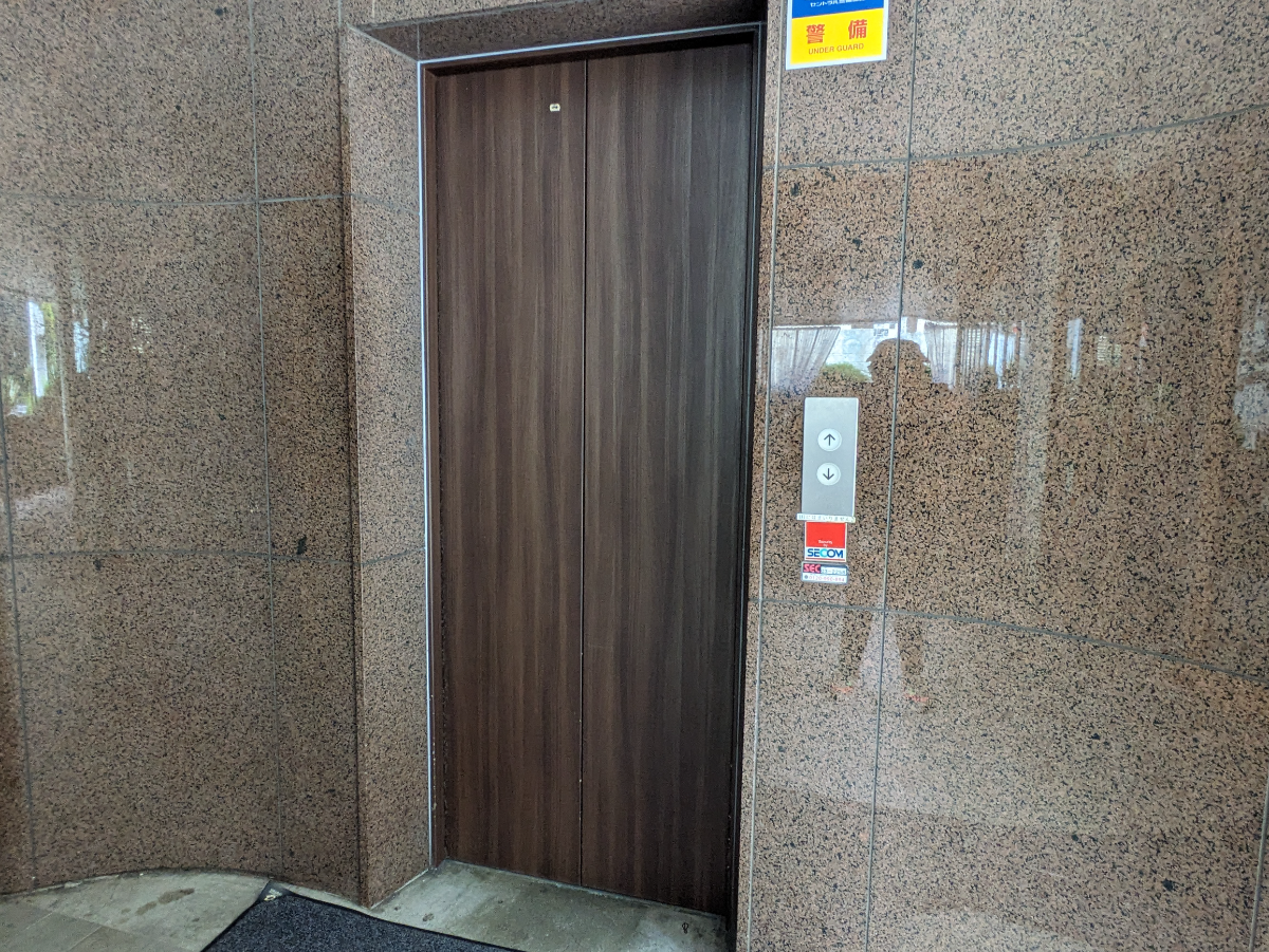 v20250427004119/fresh/building/J00100404405_4