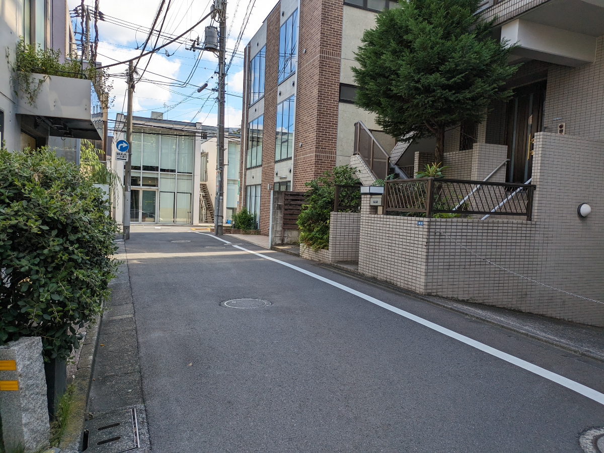 v20250427004119/fresh/building/J00100404477_2