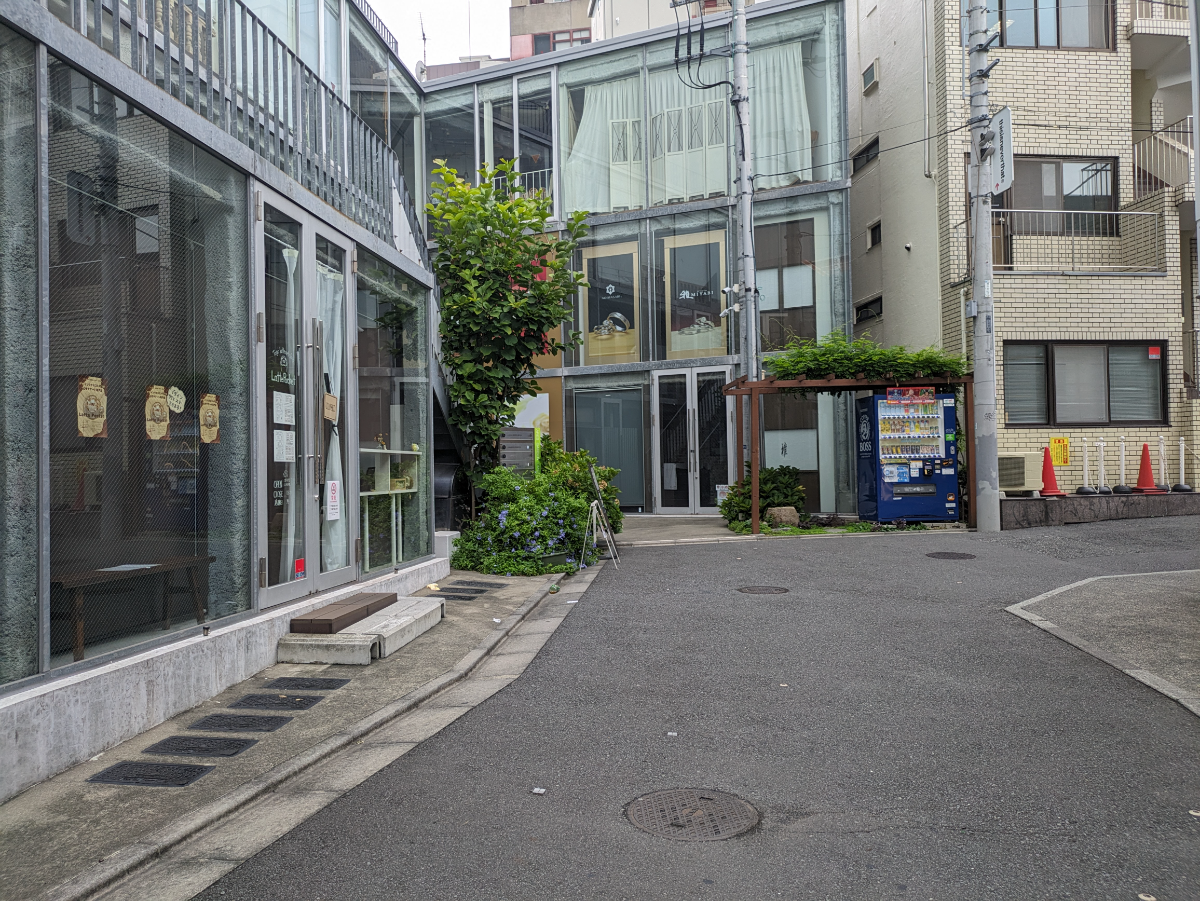 v20250427004119/fresh/building/J00100404809_2