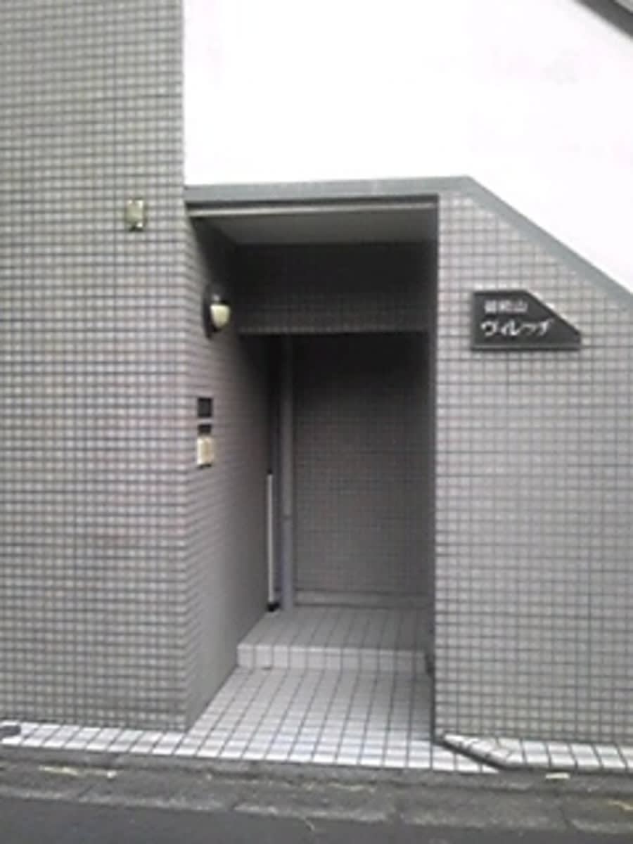 v20250427004119/fresh/building/J00100404996_3