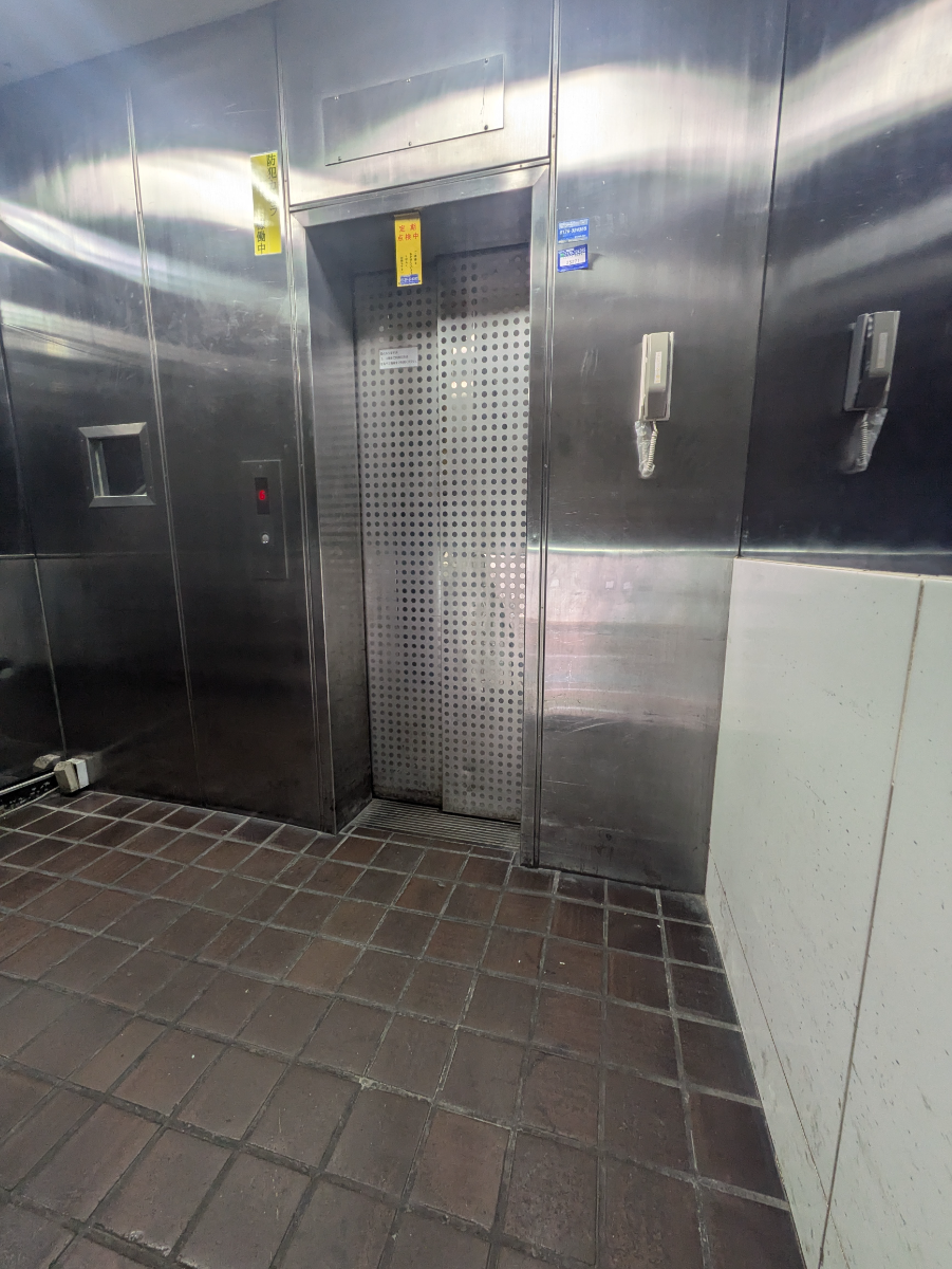 v20250427004119/fresh/building/J00100405374_4