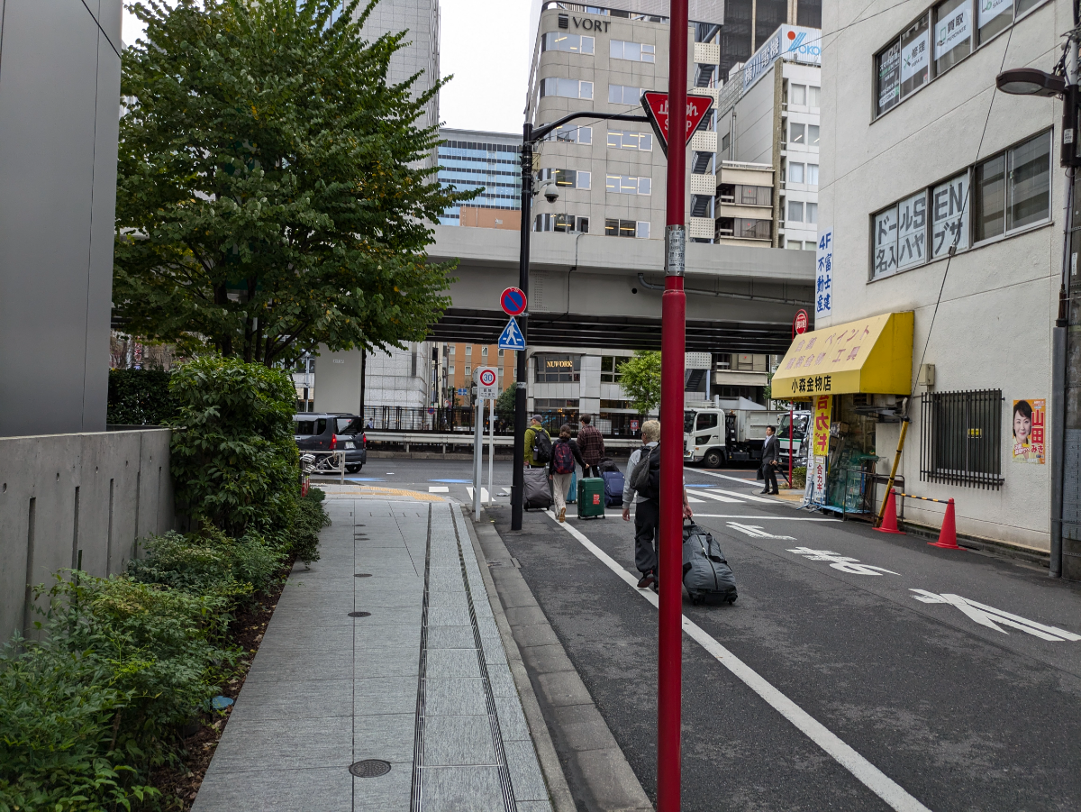 v20250427004119/fresh/building/J00100405824_2