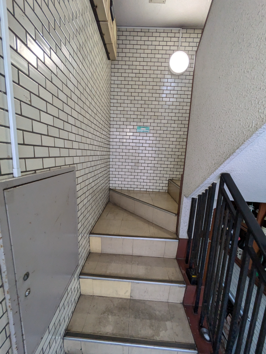 v20250427004119/fresh/building/J00100405824_4