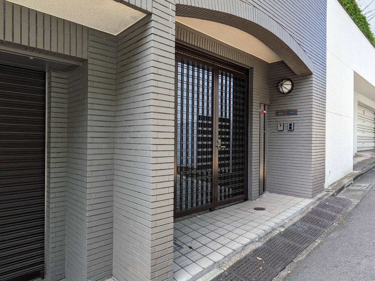 v20250427004120/fresh/building/J00100401893_12