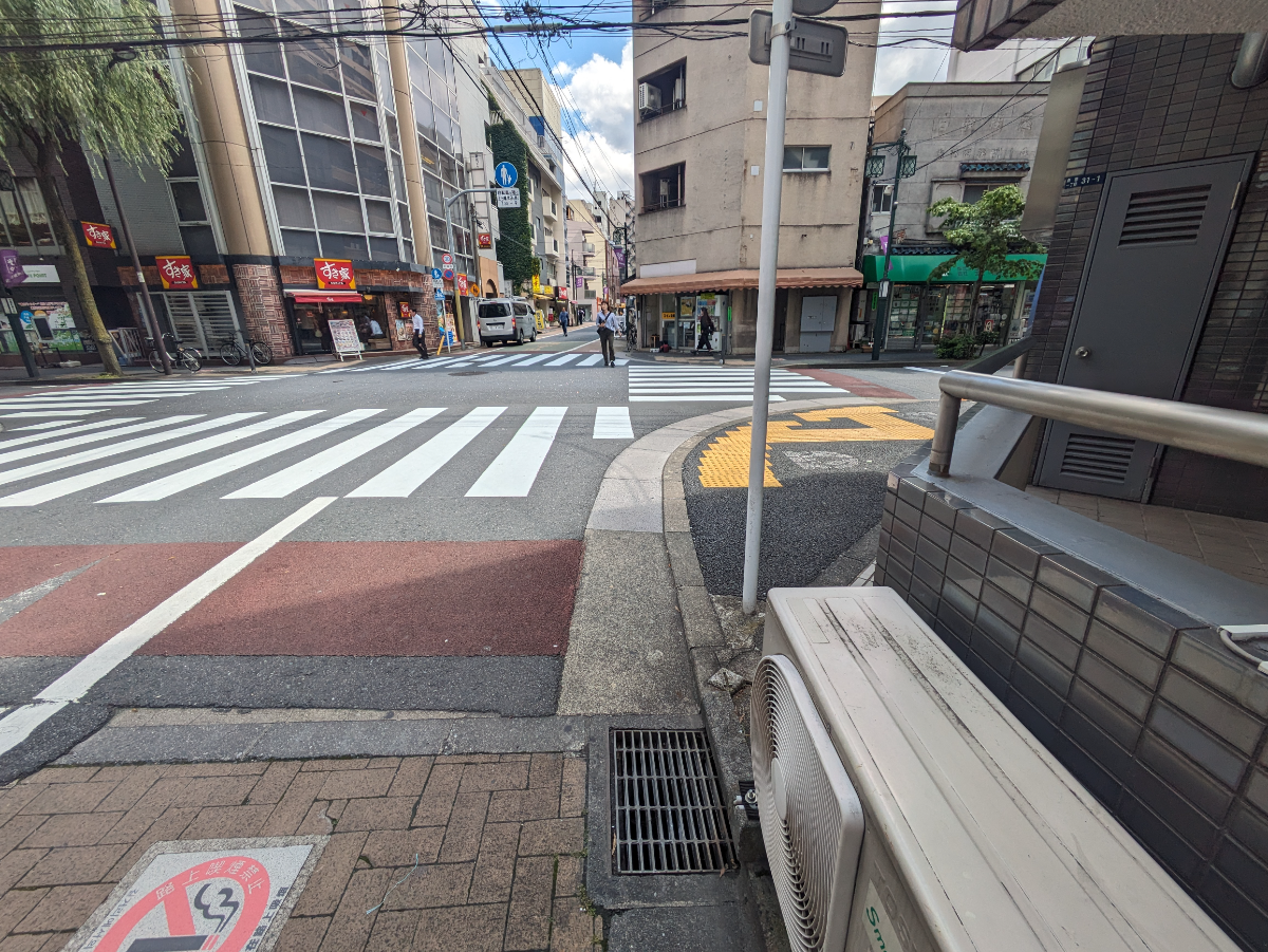 v20250427004120/fresh/building/J00100402220_10