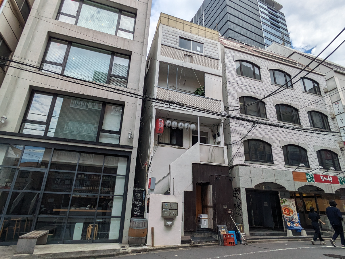 v20250427004120/fresh/building/J00100402389_6