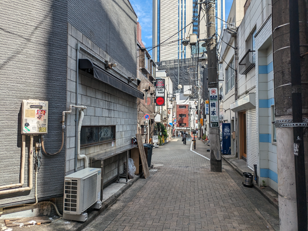 v20250427004120/fresh/building/J00100402786_8