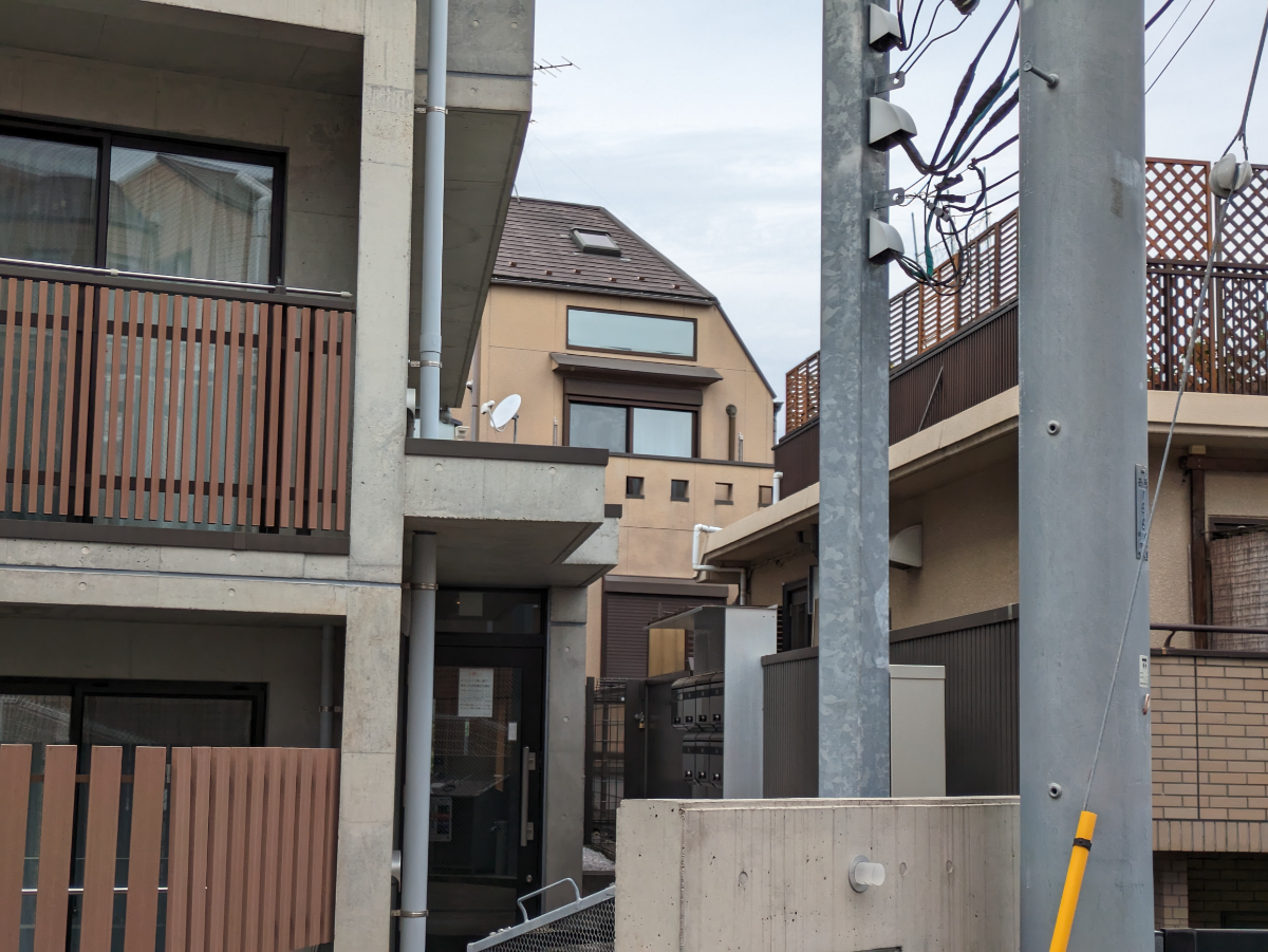 v20250427004120/fresh/building/J00100402872_13