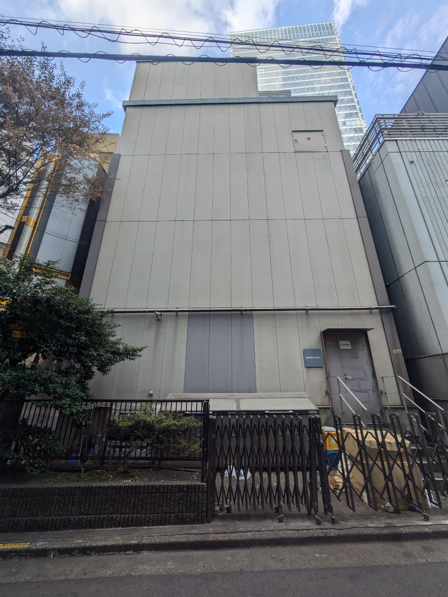 v20250427004120/fresh/building/J00100403244_1
