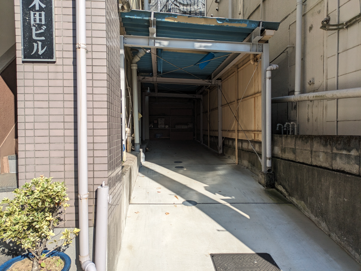 v20250427004120/fresh/building/J00100403492_9