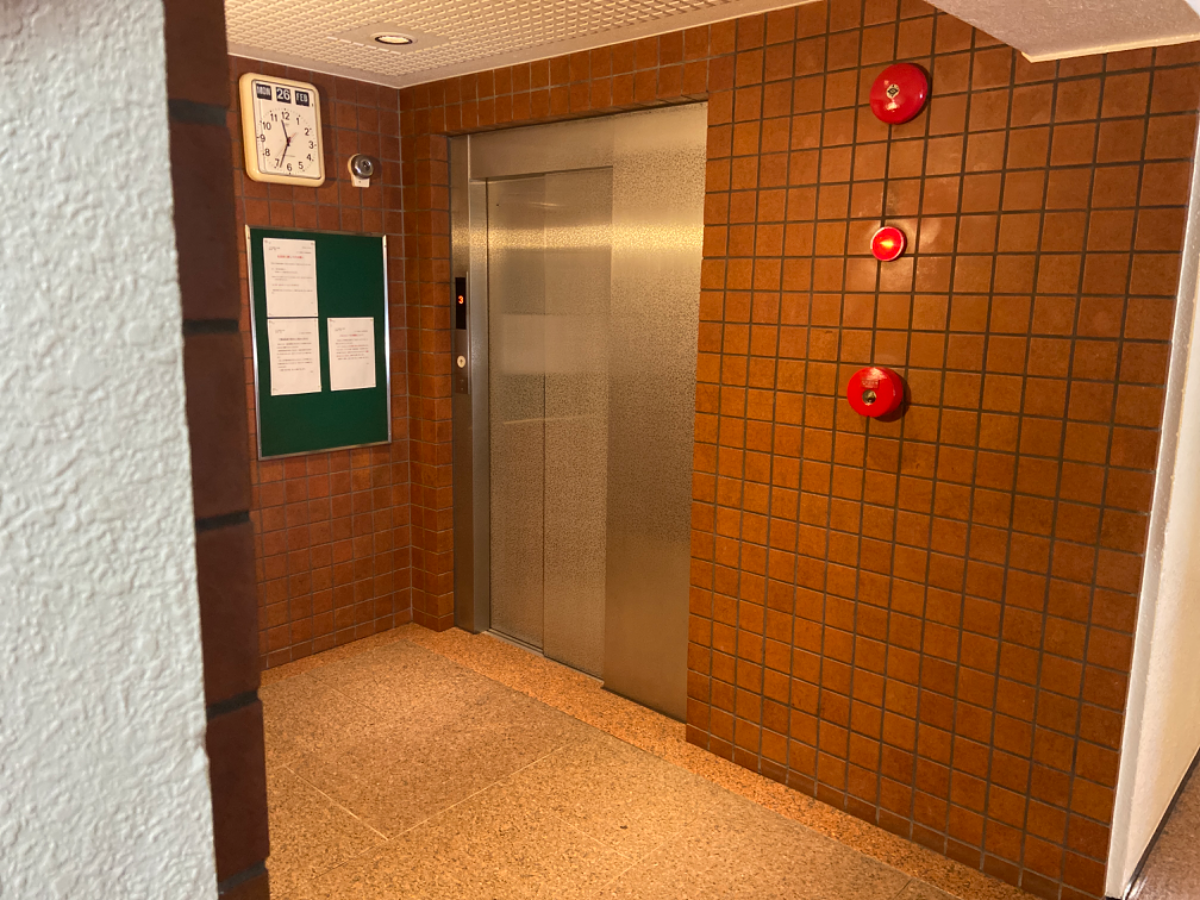 v20250427004120/fresh/building/J00100403520_4