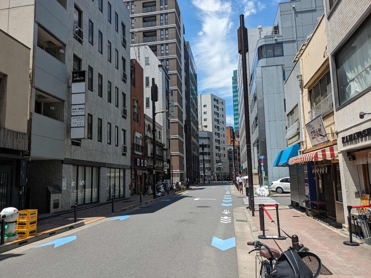 v20250427004120/fresh/building/J00100403745_9