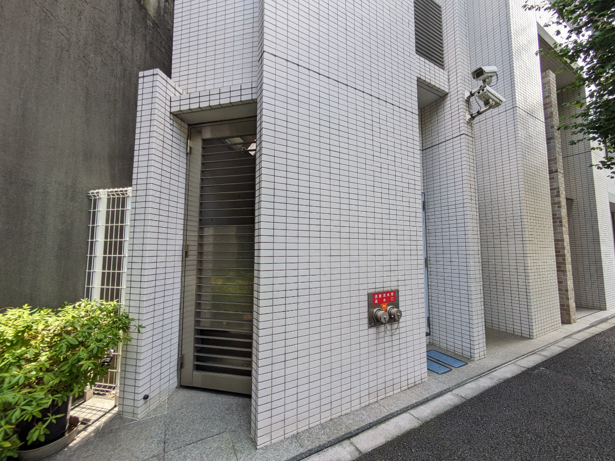 v20250427004120/fresh/building/J00100404273_9
