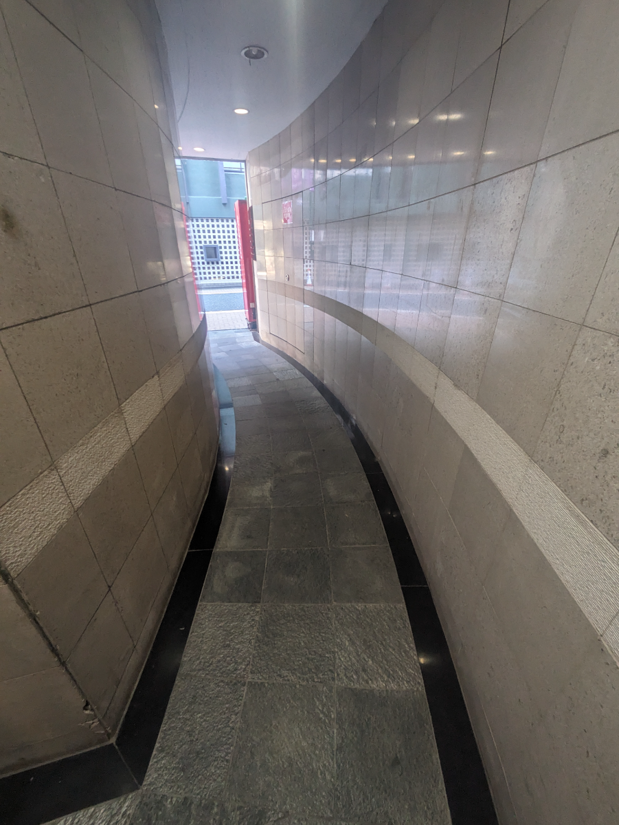 v20250427004120/fresh/building/J00100404379_9