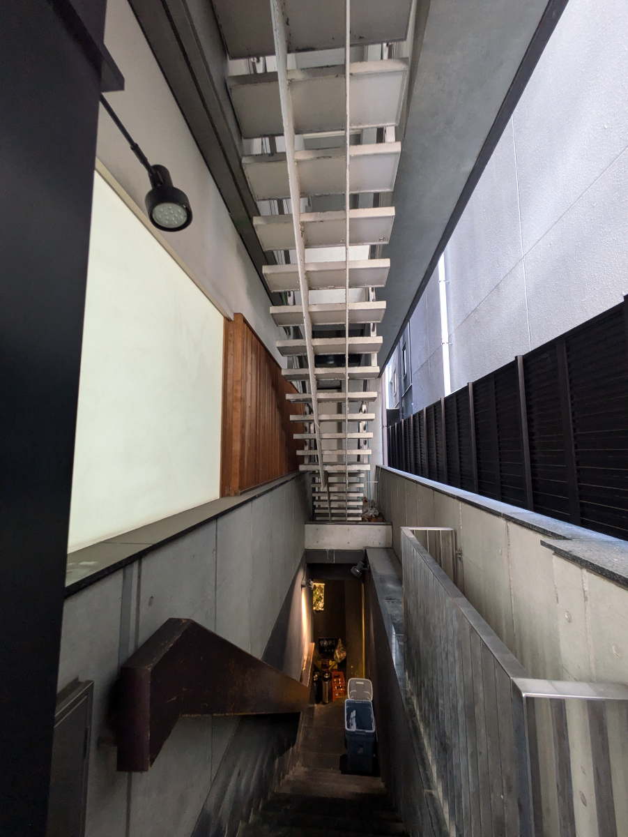 v20250427004120/fresh/building/J00100404466_12