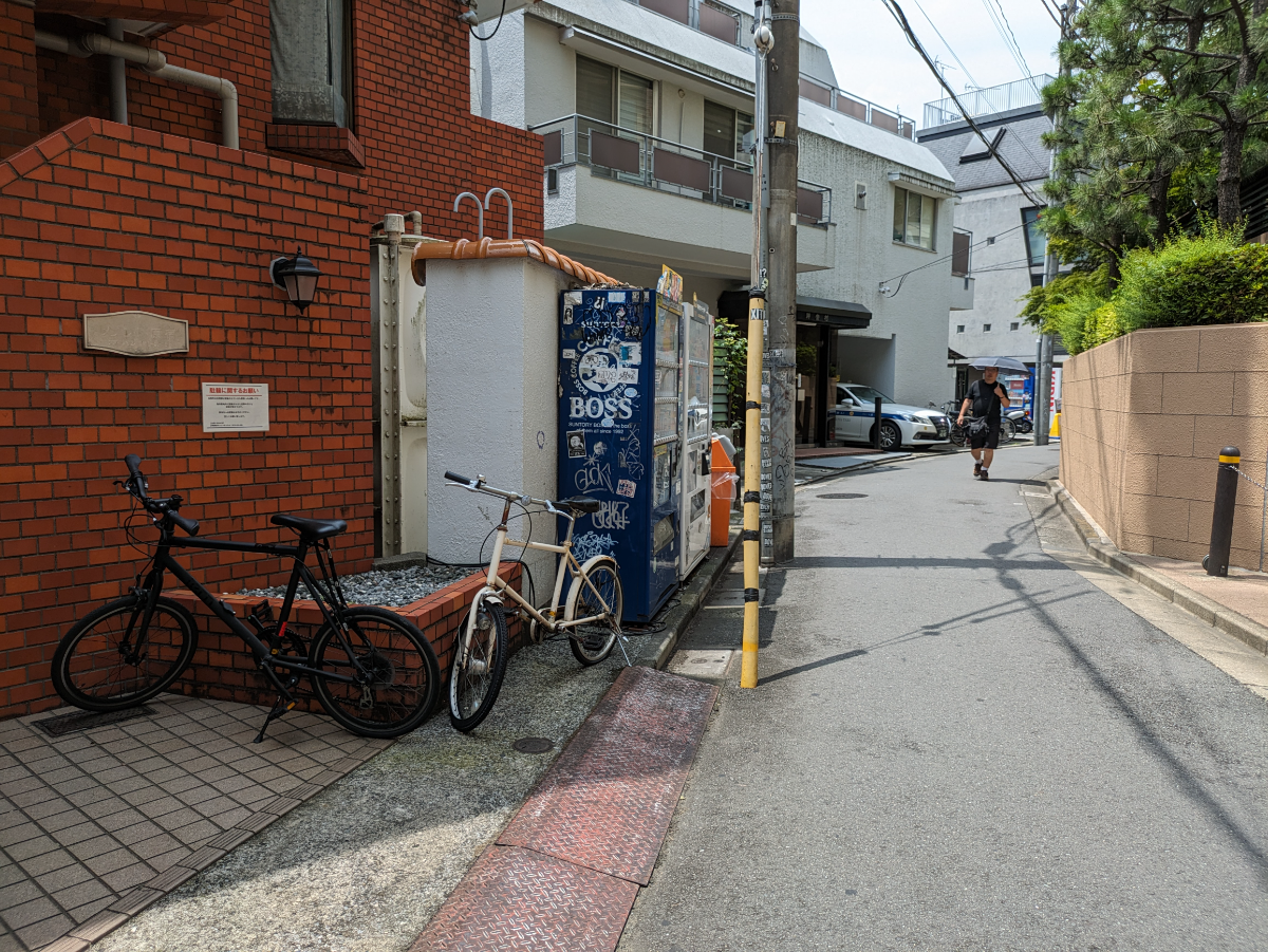 v20250427004120/fresh/building/J00100404704_7