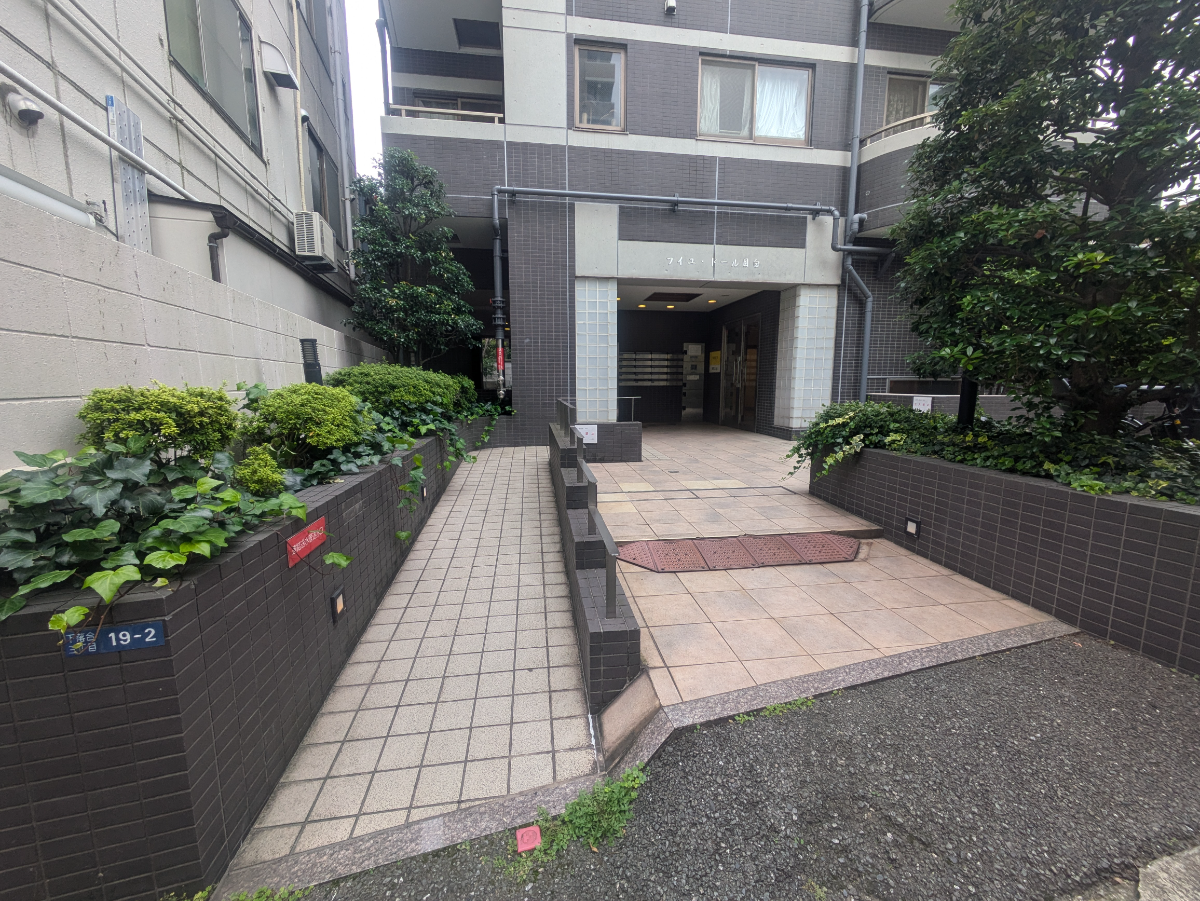 v20250427004617/fresh/building/J00100409247_3