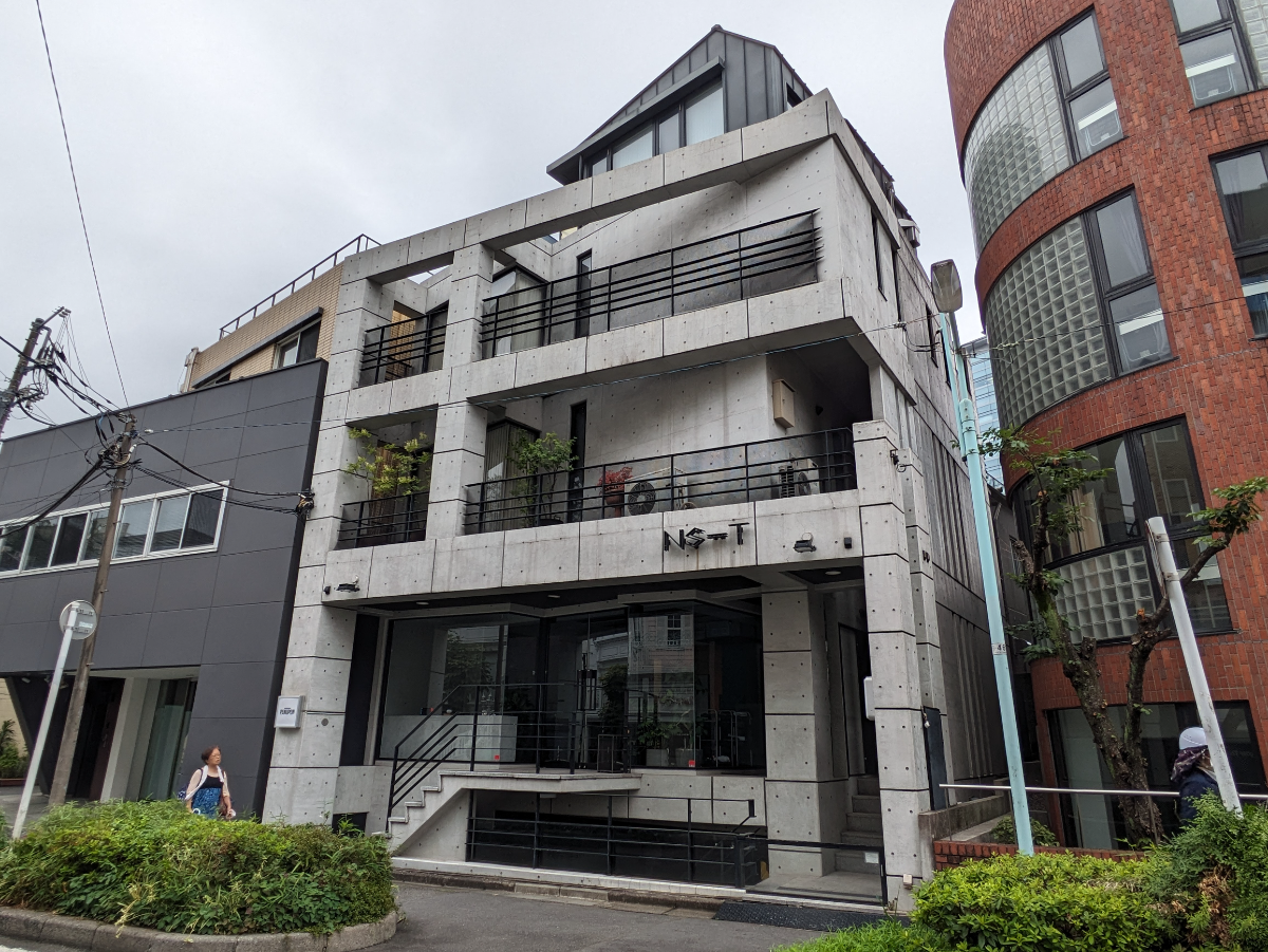 v20250427004617/fresh/building/J00100409514_1