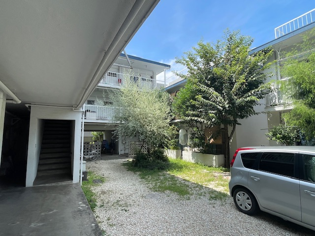 v20250427005210/fresh/building/J00100410258_10