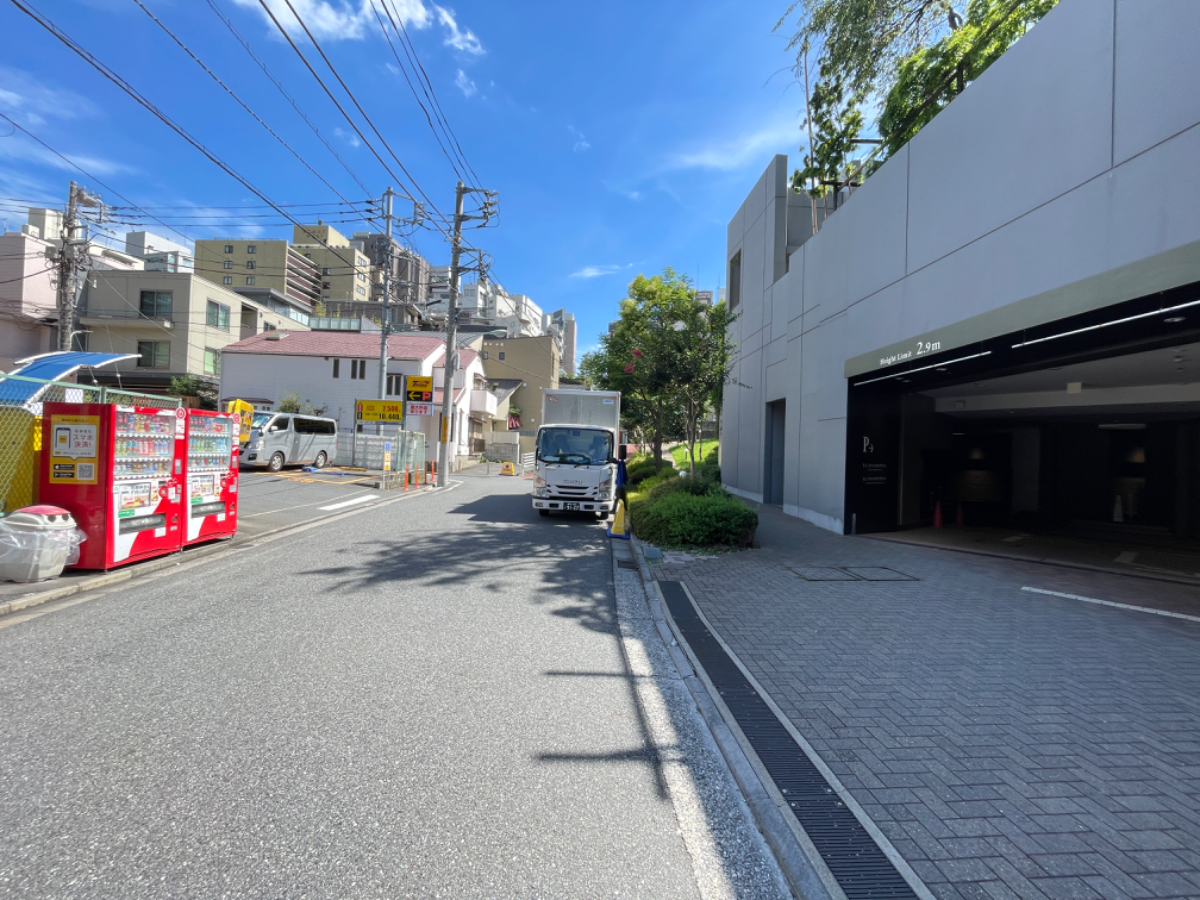 v20250427005210/fresh/building/J00100410760_2