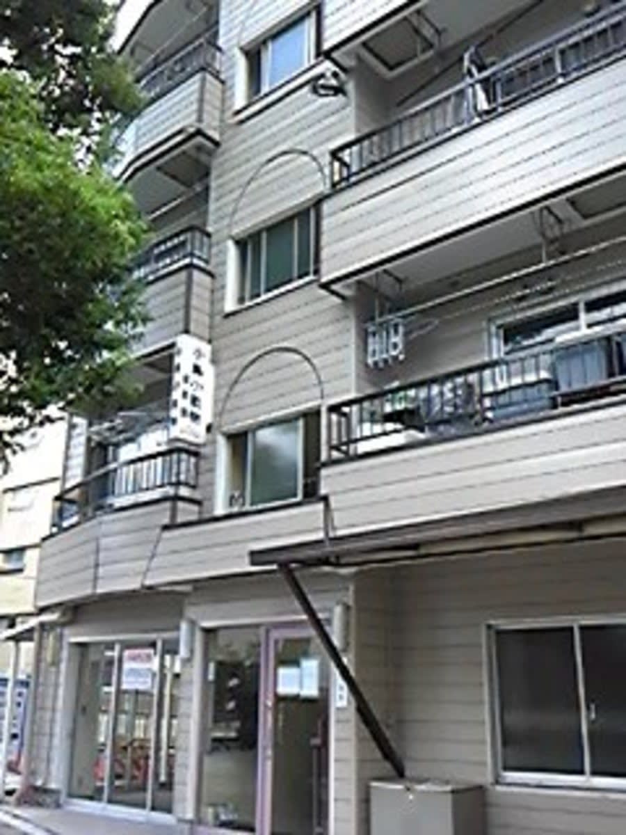 v20250427005210/fresh/building/J00100411357_1