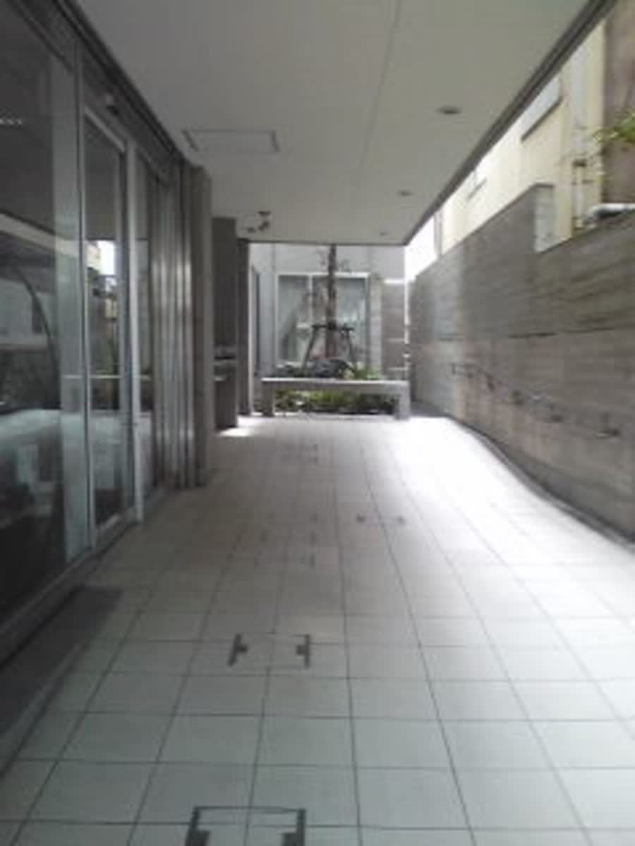 v20250427005210/fresh/building/J00100411738_4