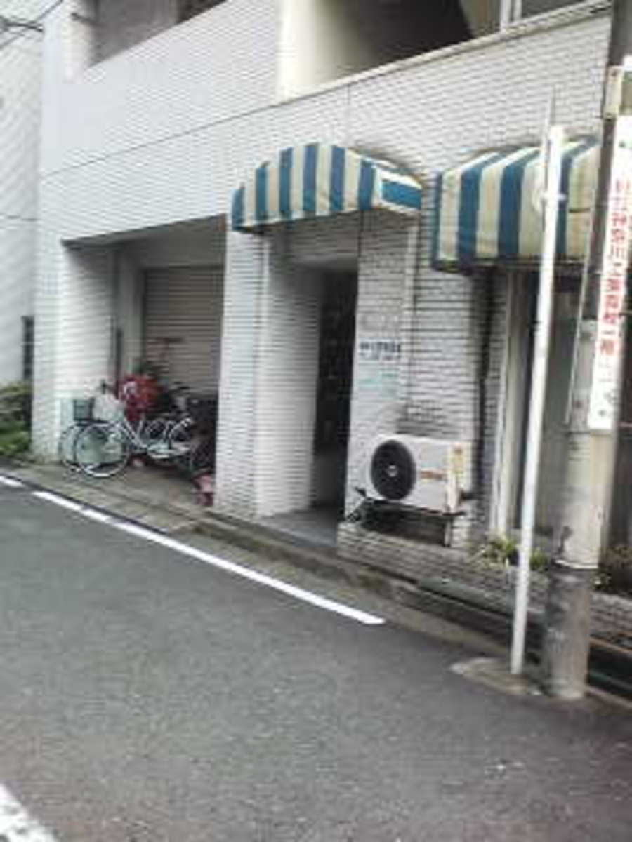 v20250427005210/fresh/building/J00100411869_3