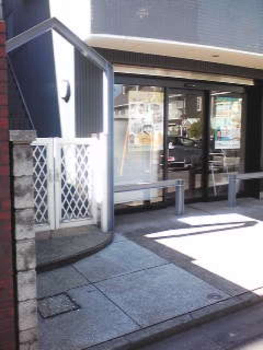 v20250427005210/fresh/building/J00100412119_3