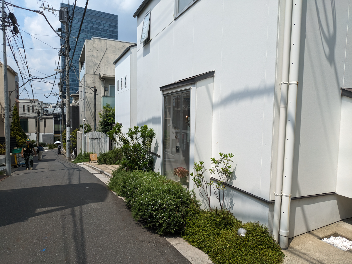 v20250427005511/fresh/building/J00100413236_6