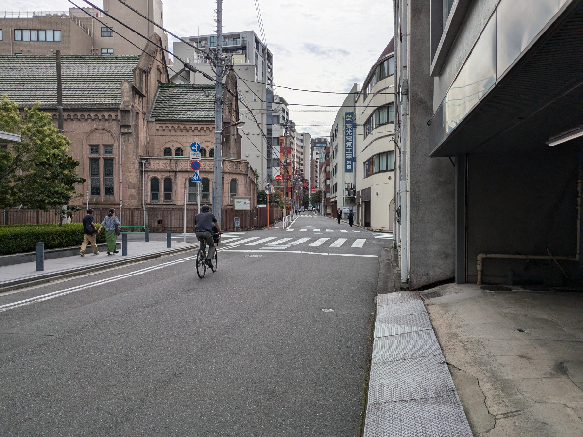 v20250427005820/fresh/building/J00100417351_2