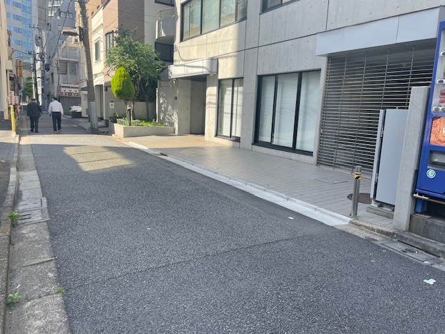v20250427005820/fresh/building/J00100417570_2
