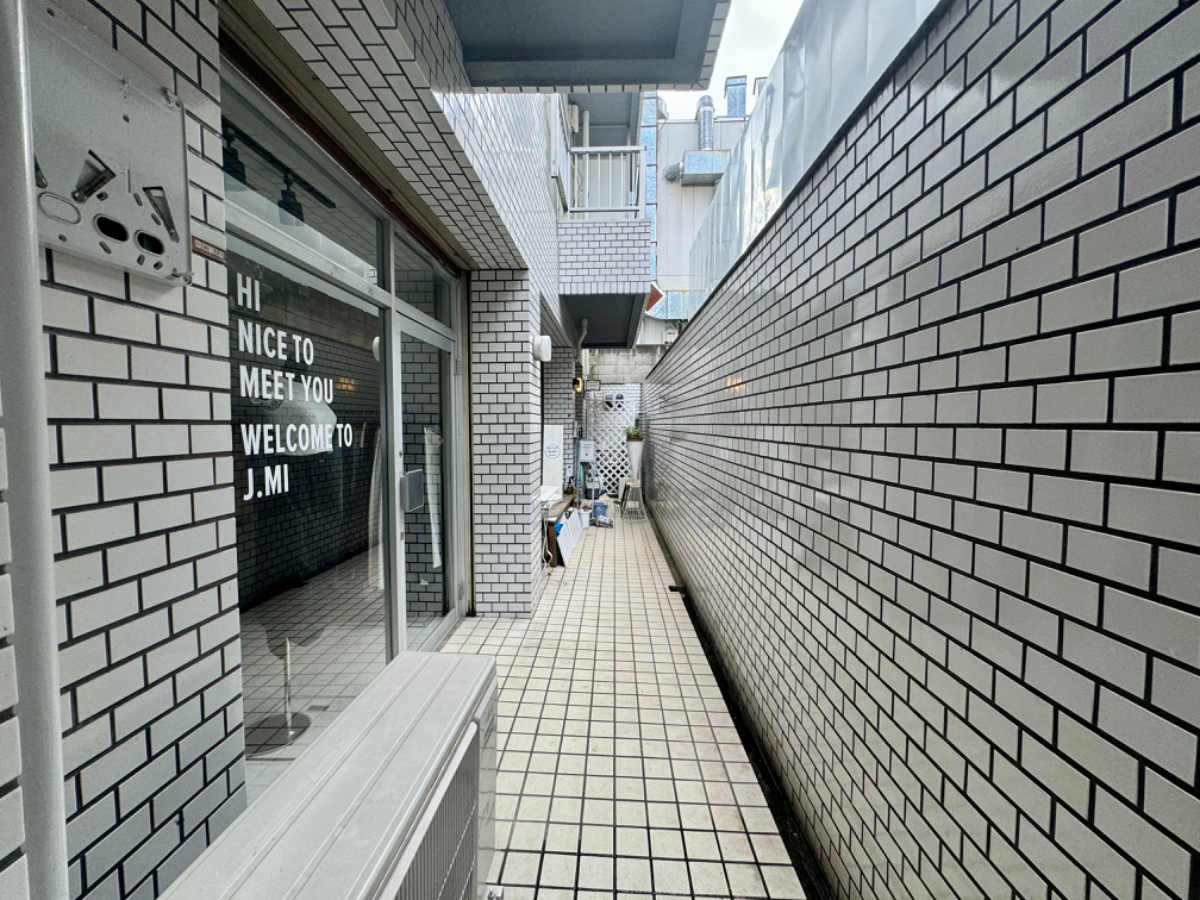 v20250427005820/fresh/building/J00100418157_9