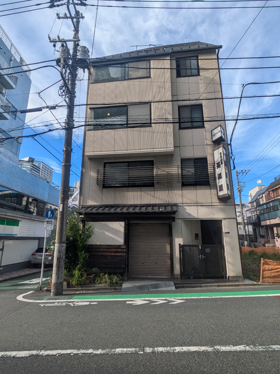 v20250427005820/fresh/building/J00100418266_1