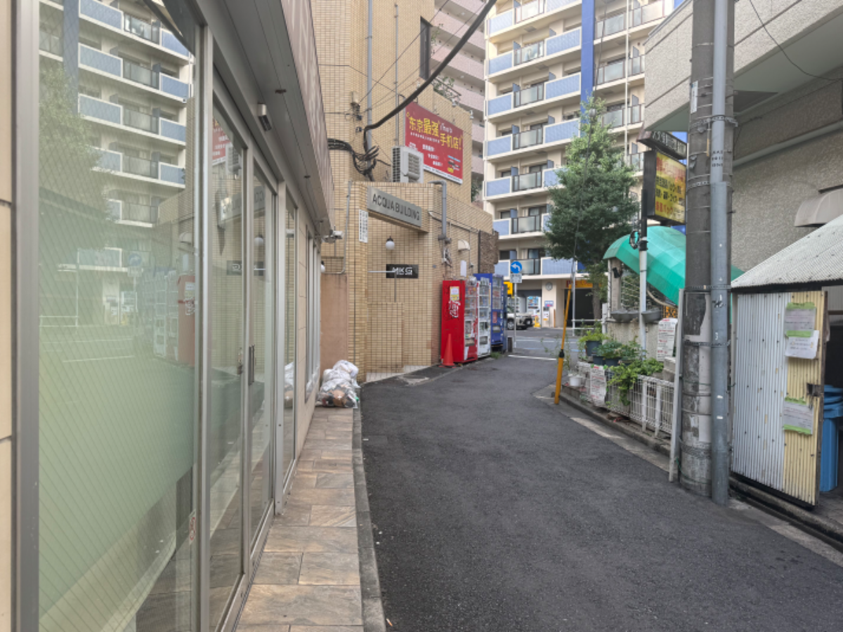 v20250427005820/fresh/building/J00100418689_7