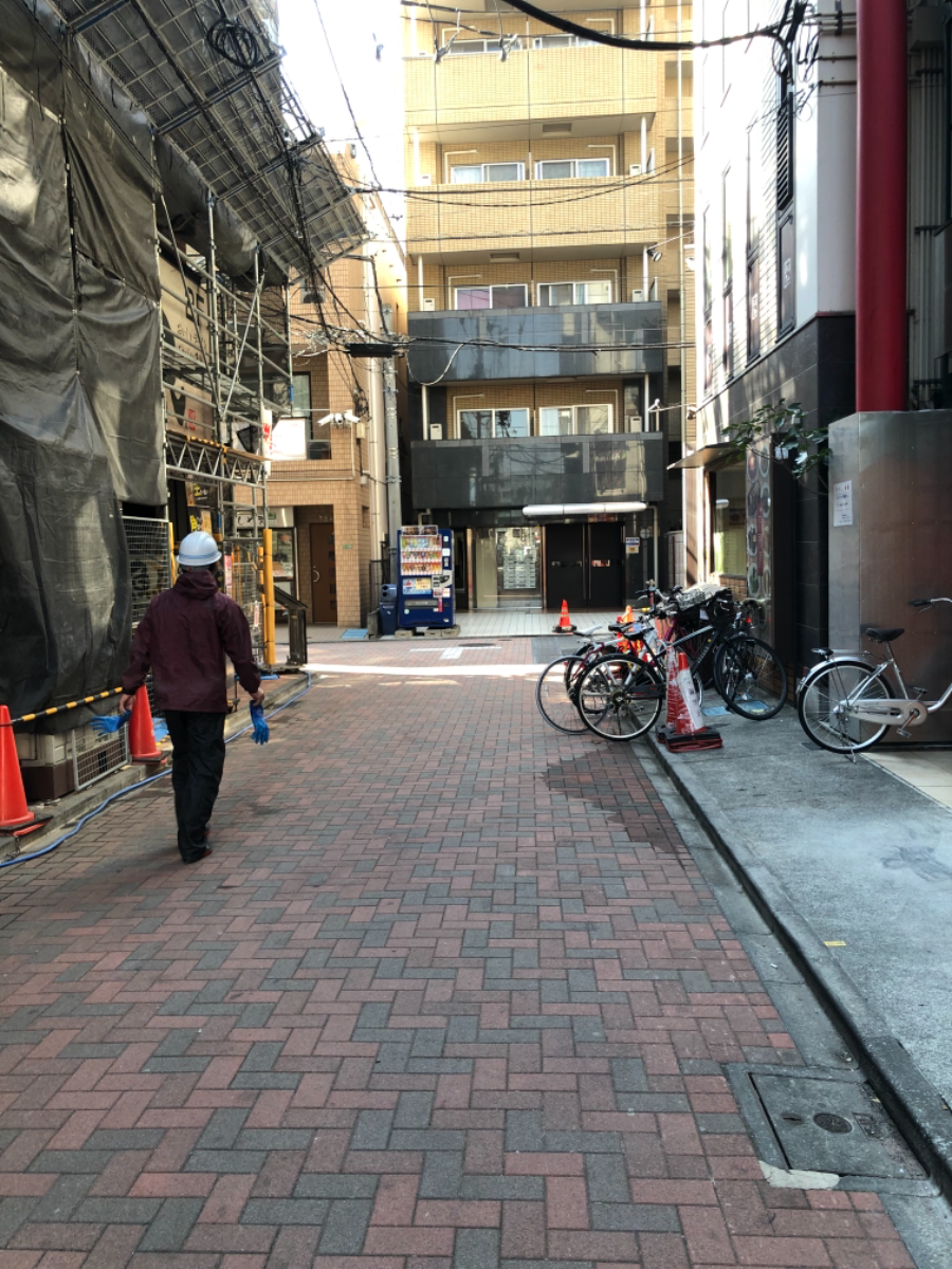 v20250427005820/fresh/building/J00100420210_2