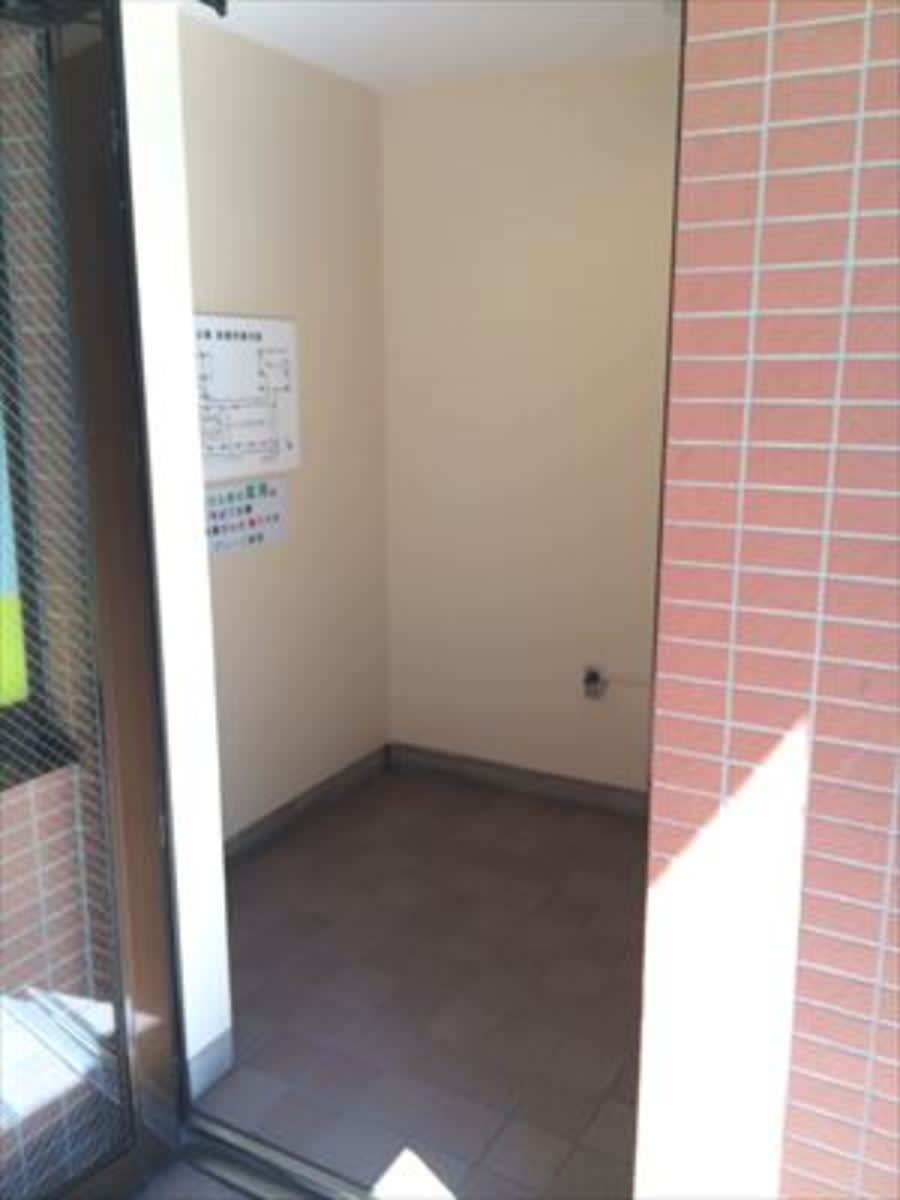 v20250427010205/fresh/building/J00100421313_9