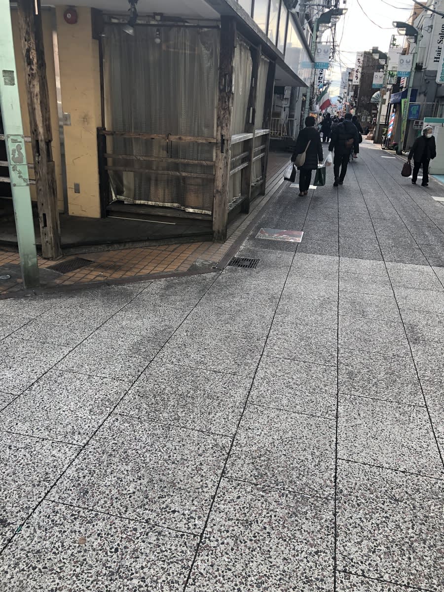 v20250427010205/fresh/building/J00100421393_2