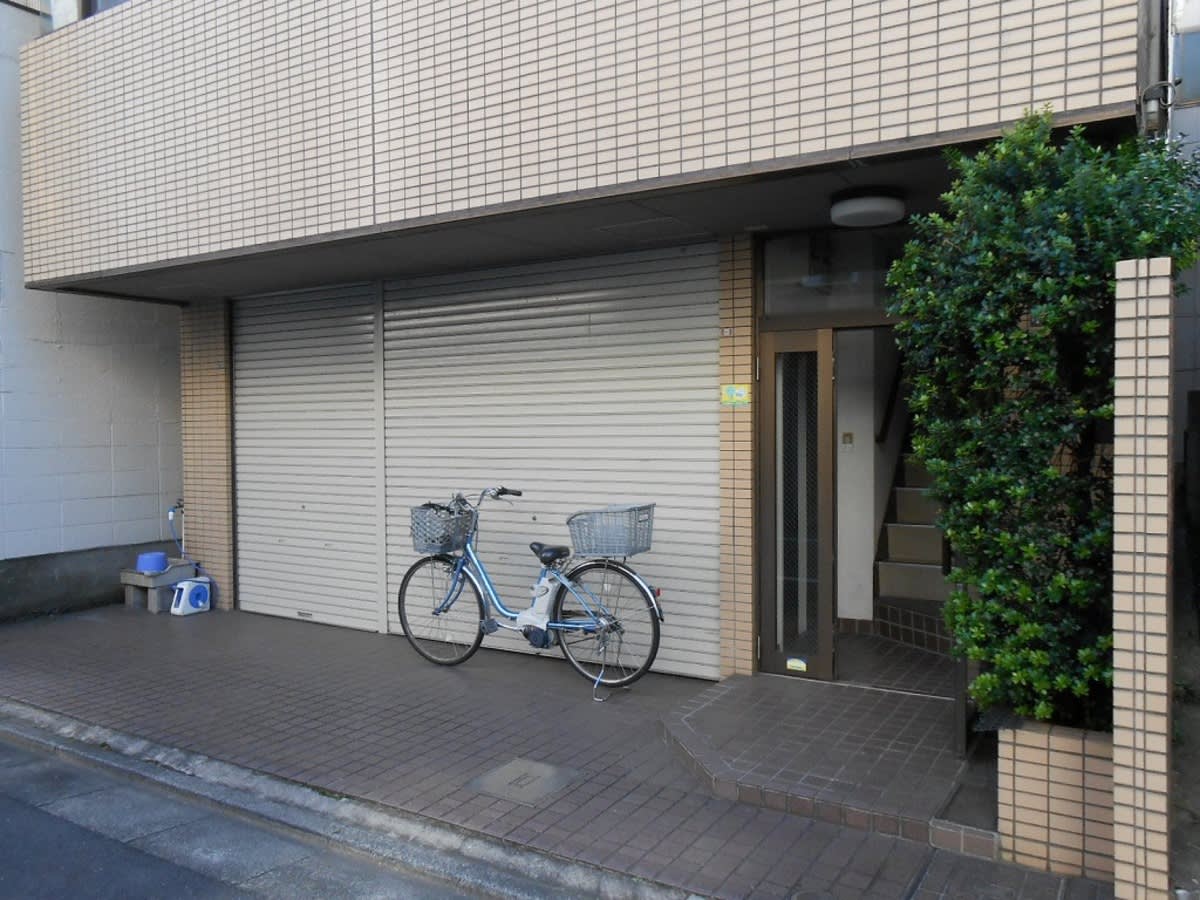 v20250427010205/fresh/building/J00100421738_3