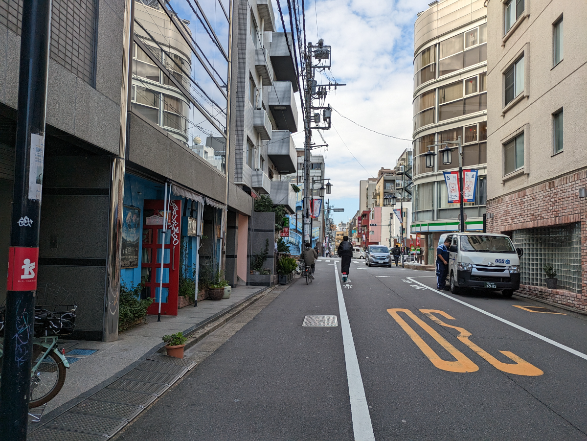 v20250427010205/fresh/building/J00100443952_2