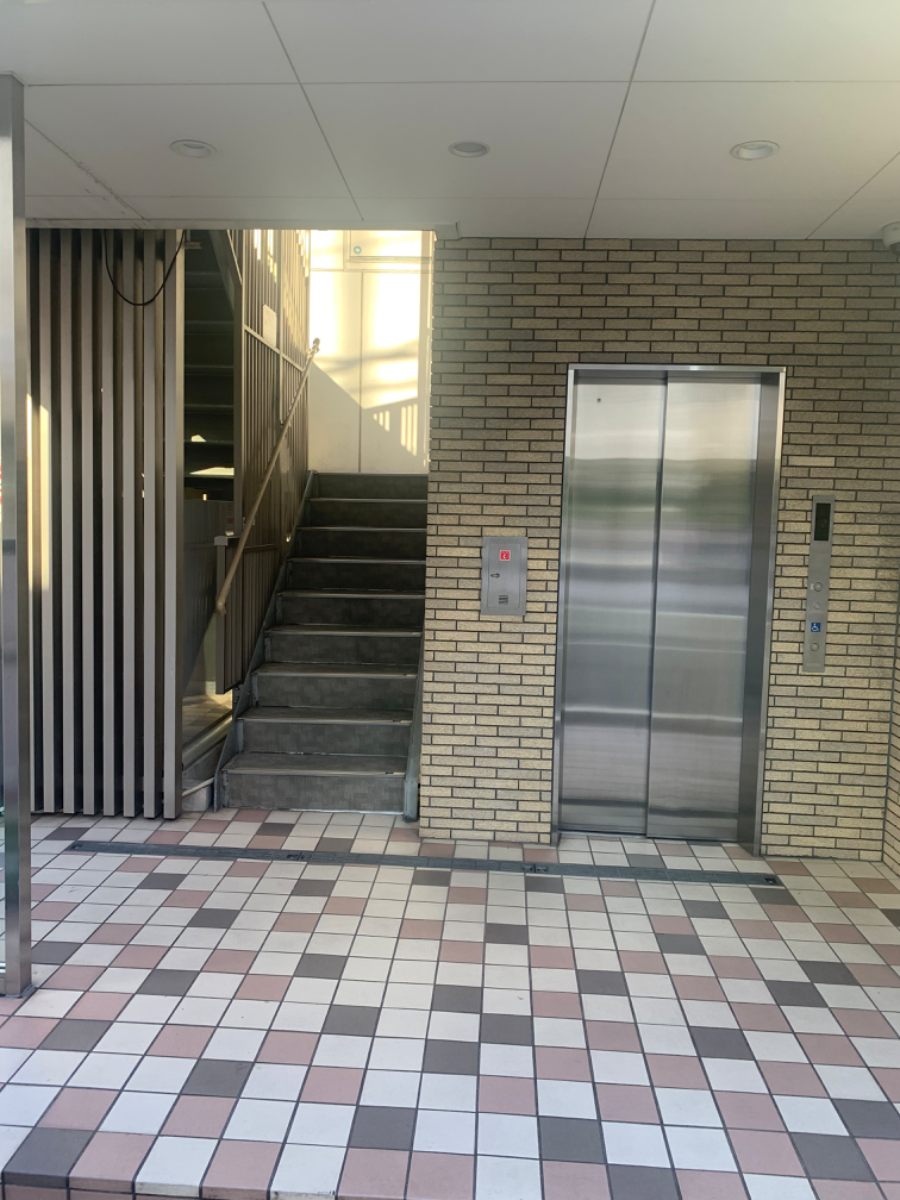 v20250427010206/fresh/building/J00100421698_3