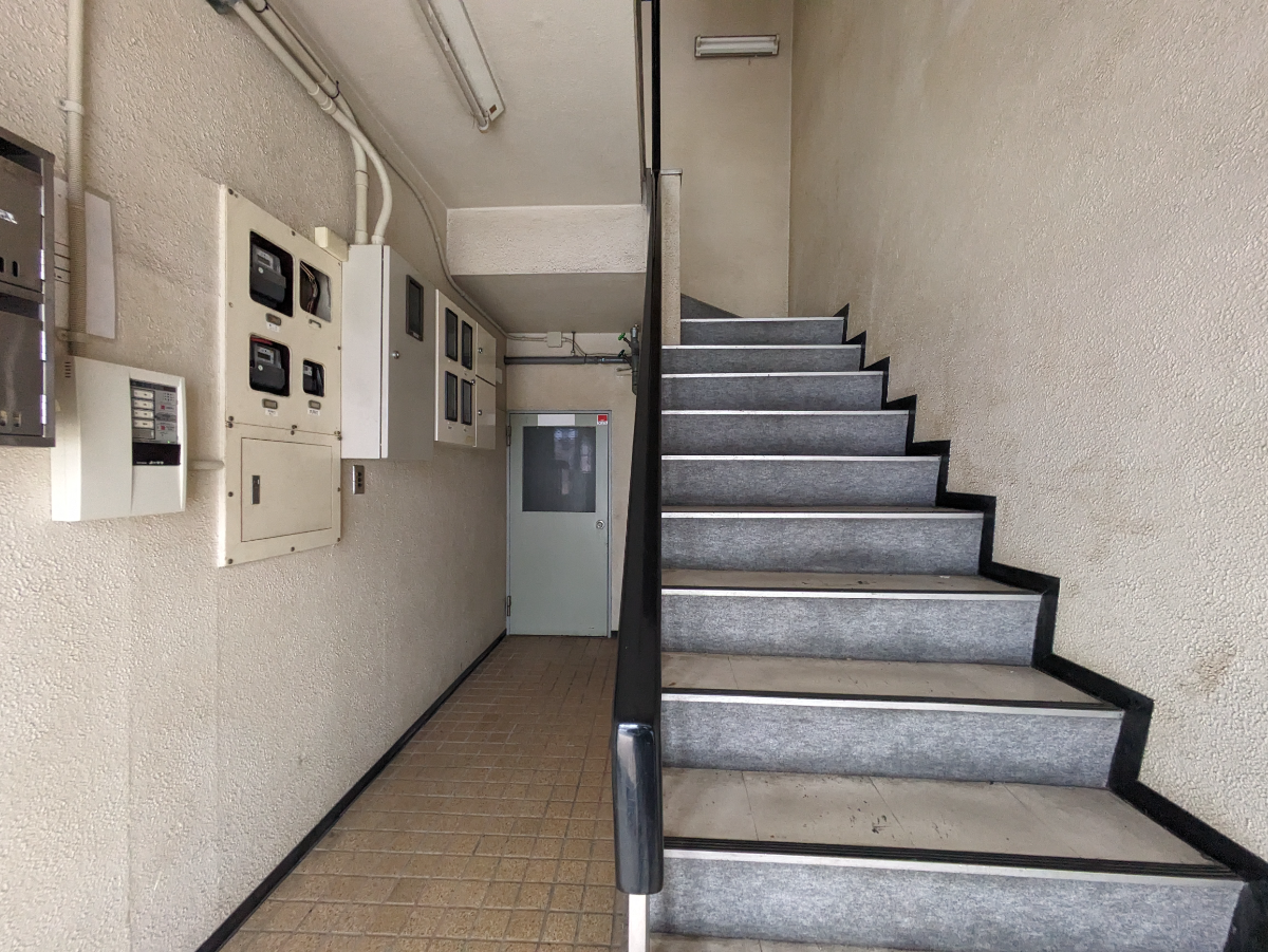 v20250427010206/fresh/building/J00100421937_4