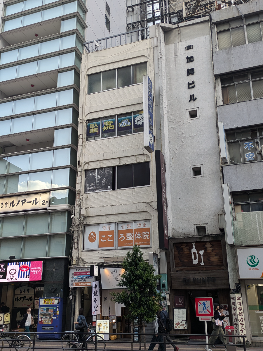 v20250427010206/fresh/building/J00100425685_6