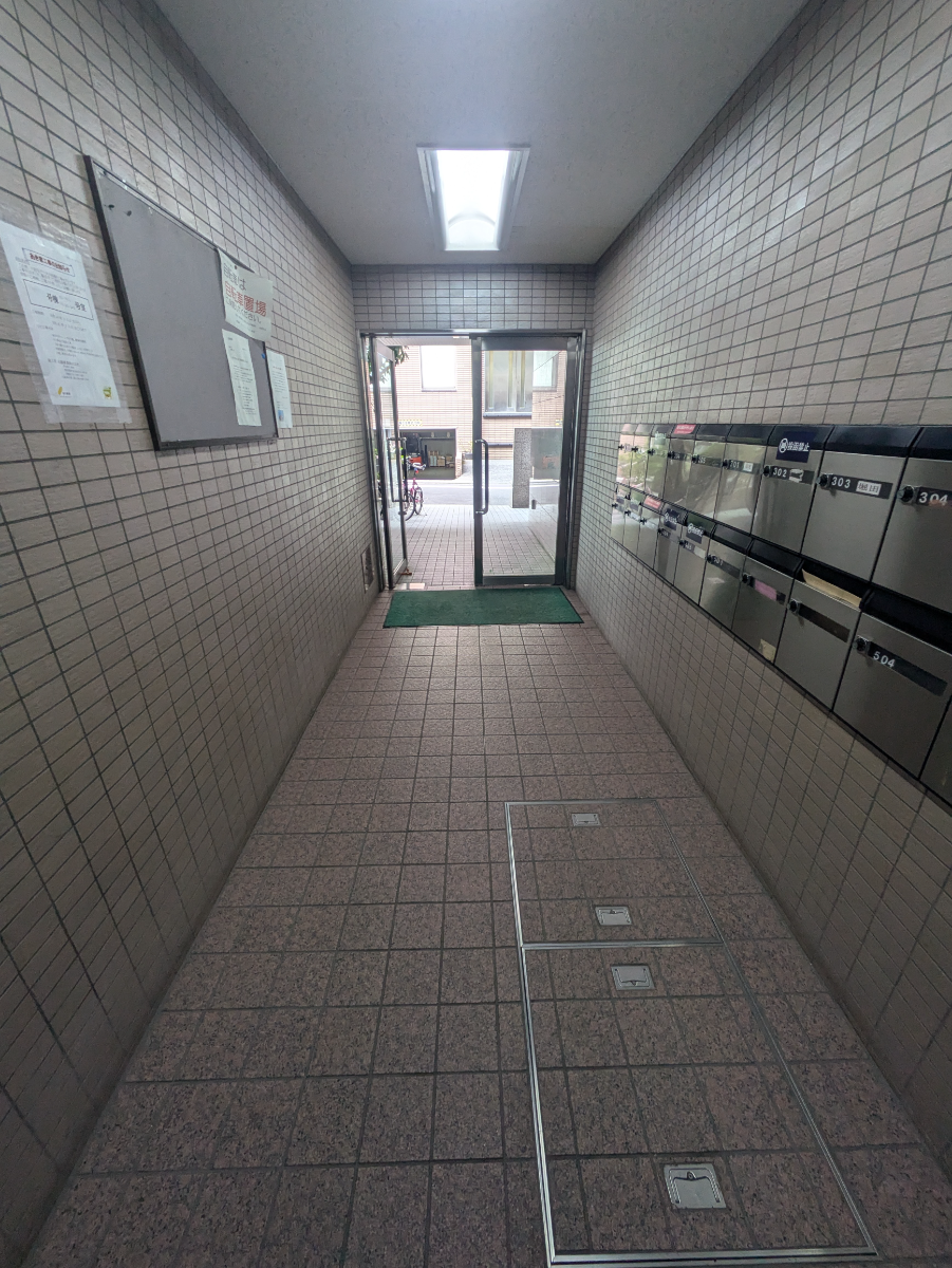 v20250427010206/fresh/building/J00100437462_11
