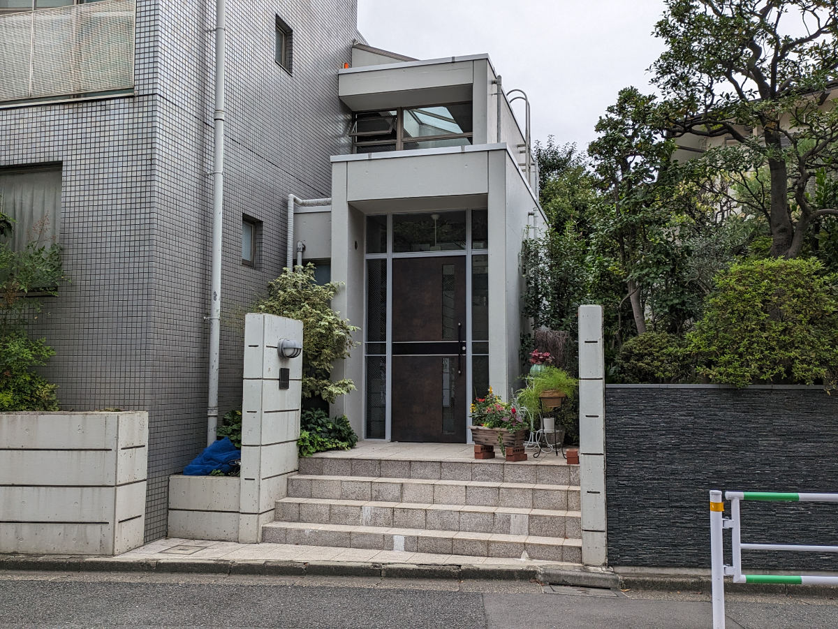 v20250427010206/fresh/building/J00100444258_3