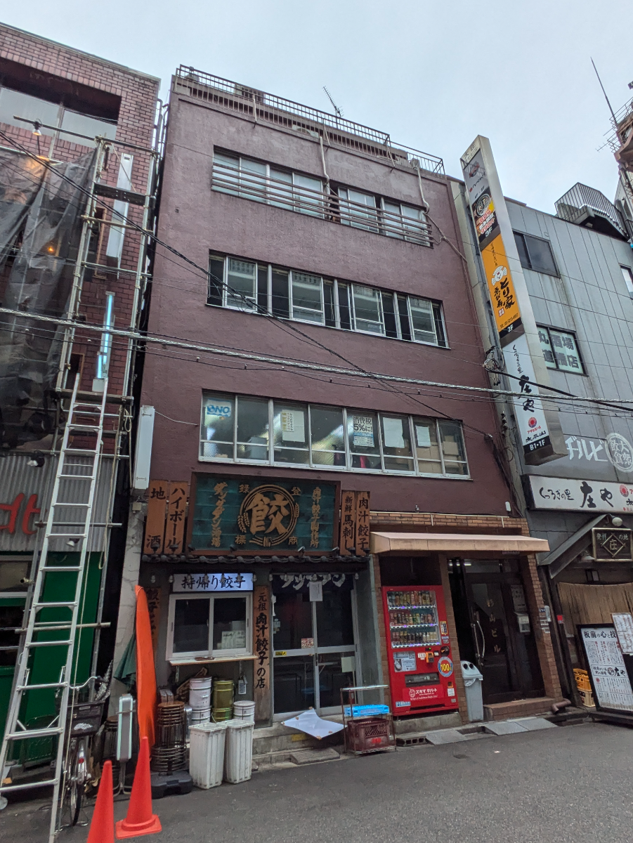 v20250427010206/fresh/building/J00100454051_1