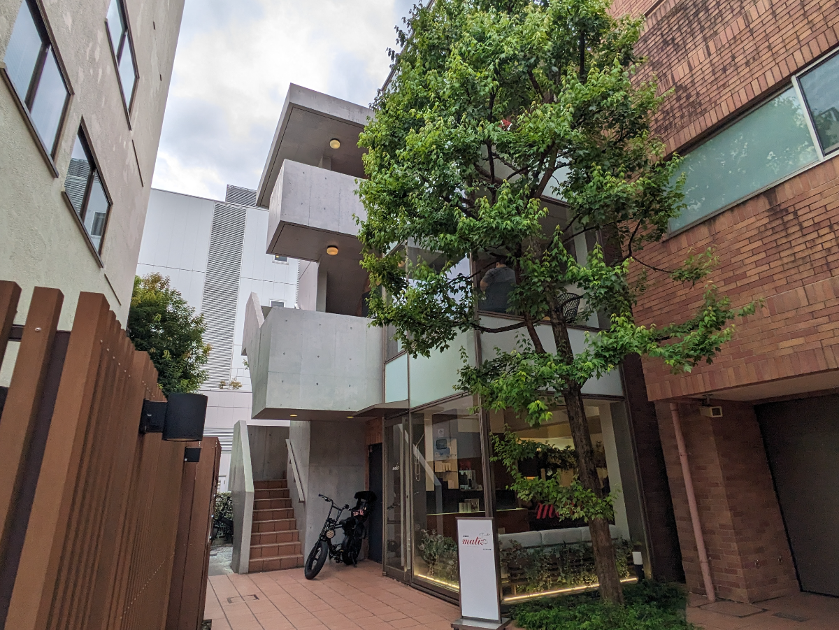 v20250427010506/fresh/building/J00100466869_1