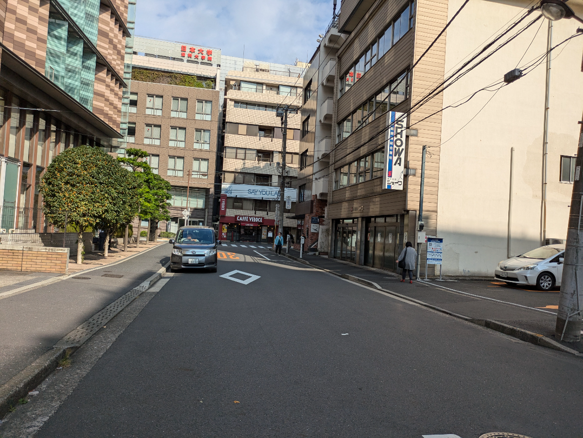 v20250427010506/fresh/building/J00100468520_12