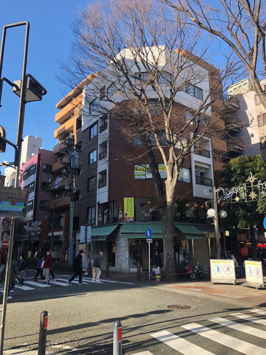 v20250427010506/fresh/building/J00100468819_6