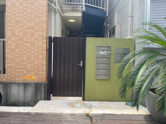 v20250427010506/fresh/building/J00100480268_3